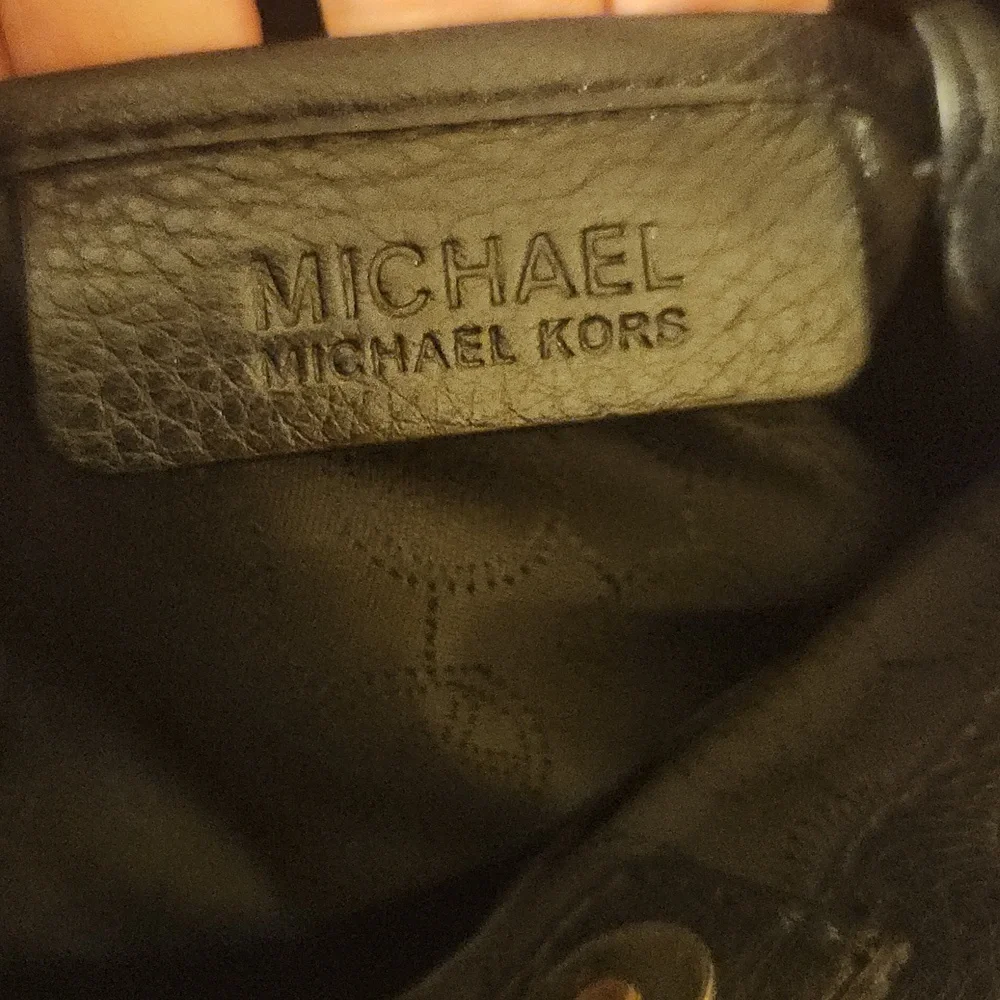 Beautiful Michael Kors Purse - Picture 8 of 8